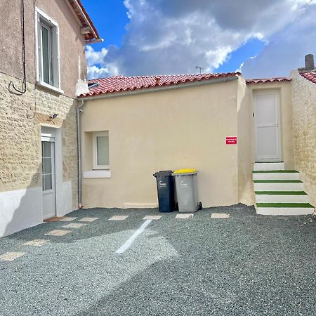 La Feuilleraie N1-Standingappart-Wifi-Proche Ville Fontenay-le-Comte Exteriör bild